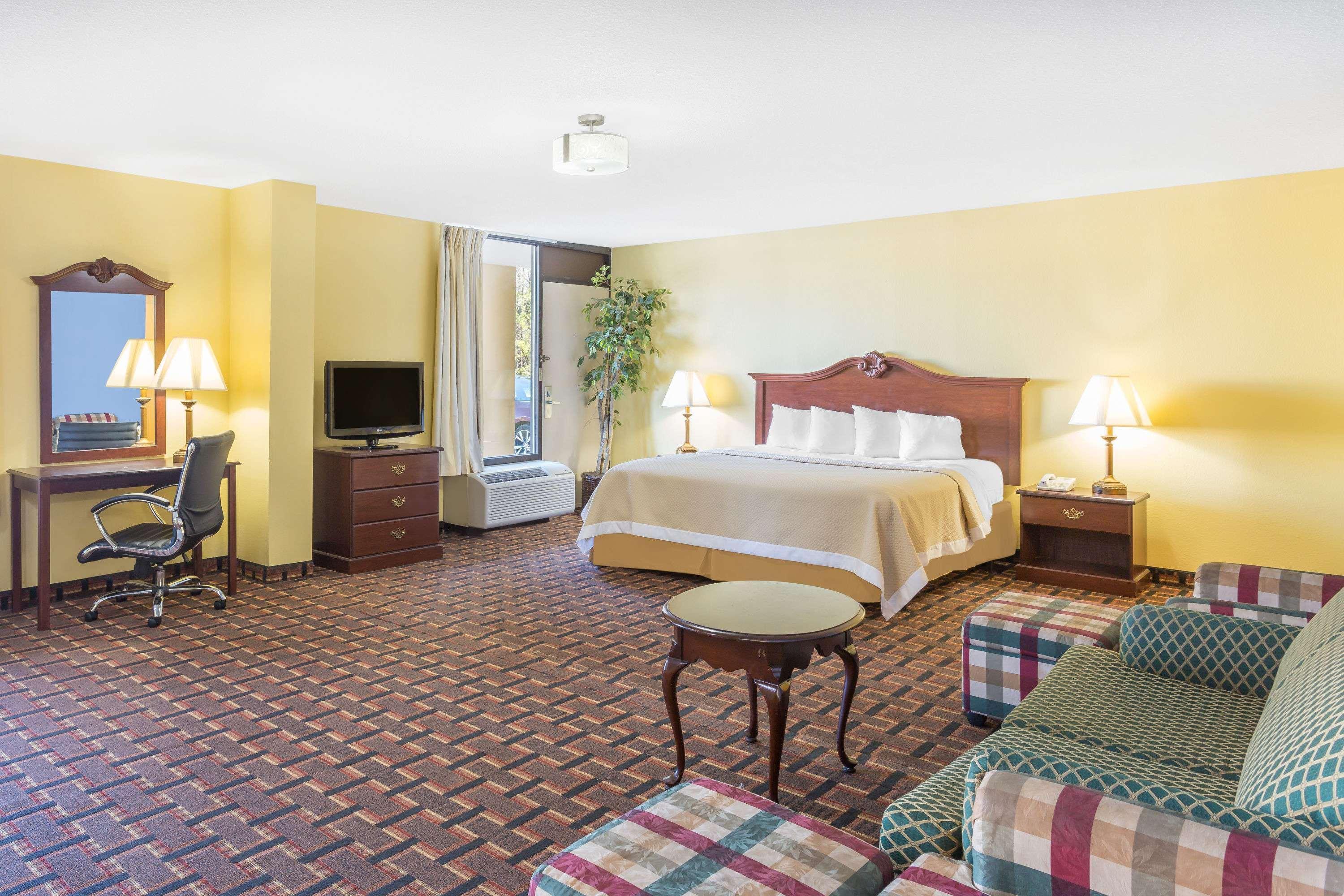Days Inn By Wyndham Mocksville Exterior foto